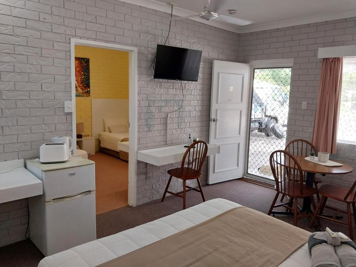 Jillaroo Motor Inn Глен Инес Екстериор снимка