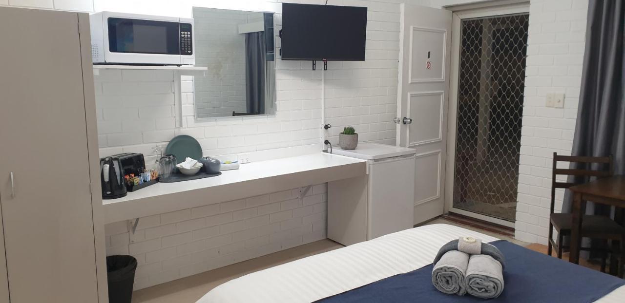 Jillaroo Motor Inn Глен Инес Екстериор снимка