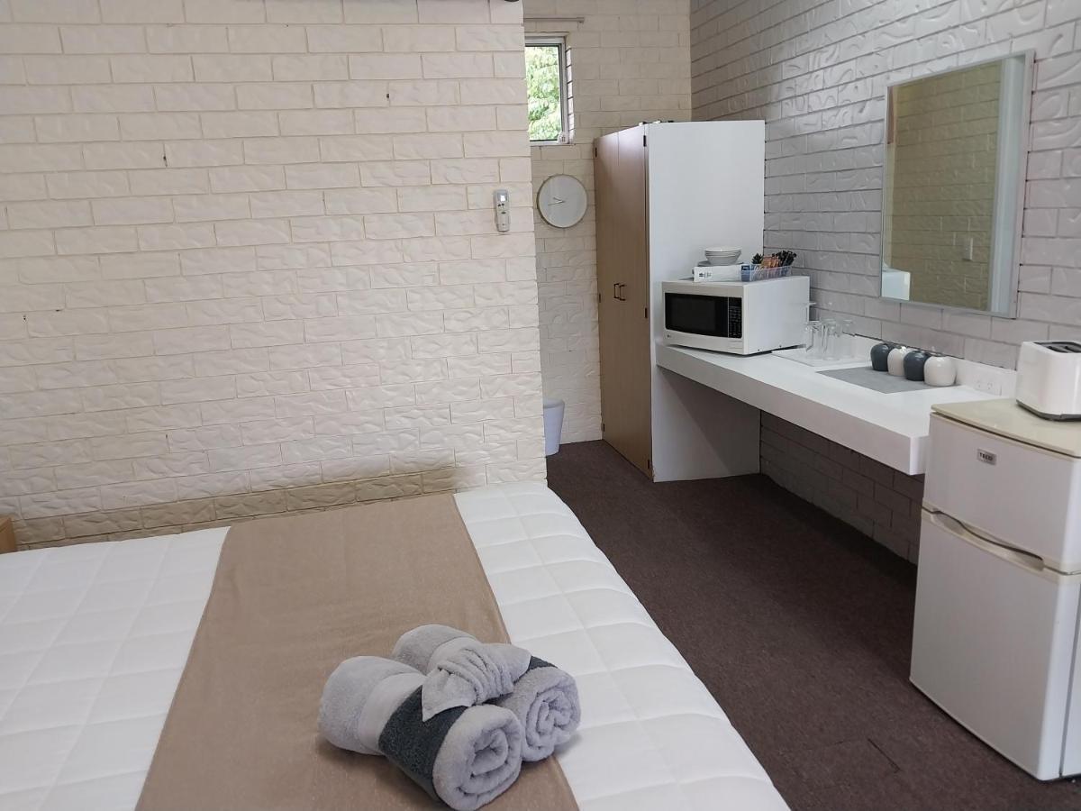 Jillaroo Motor Inn Глен Инес Екстериор снимка