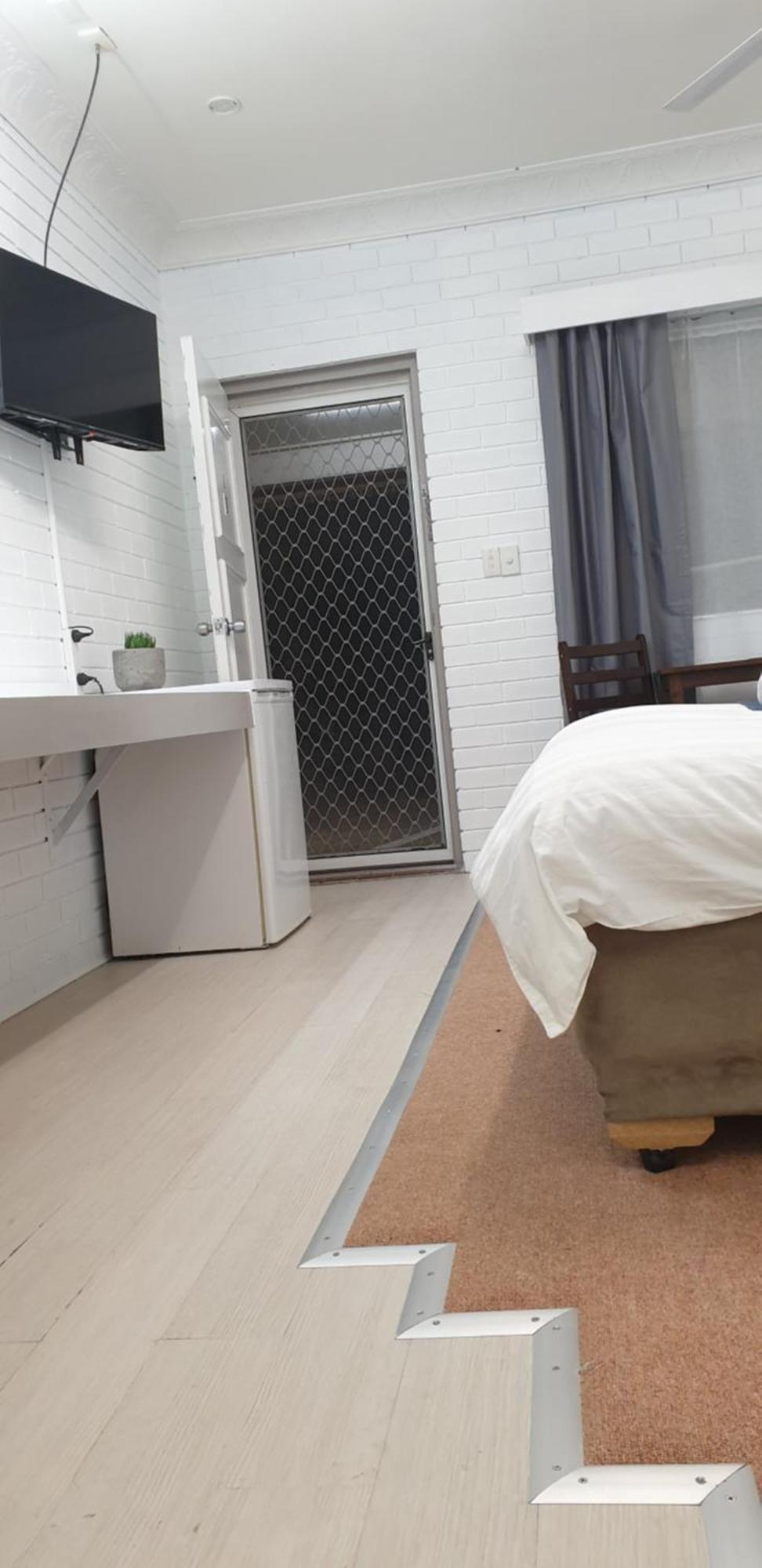 Jillaroo Motor Inn Глен Инес Екстериор снимка