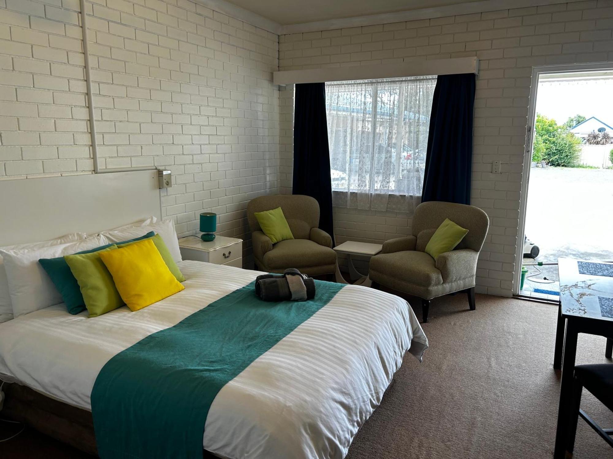 Jillaroo Motor Inn Глен Инес Екстериор снимка