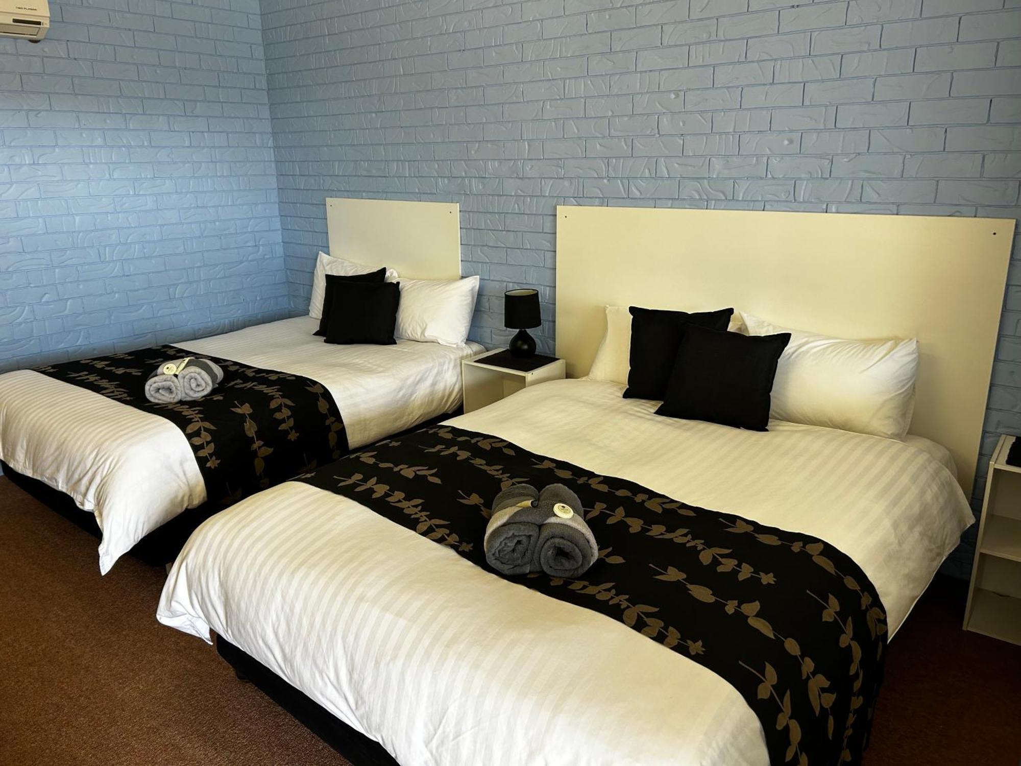 Jillaroo Motor Inn Глен Инес Екстериор снимка